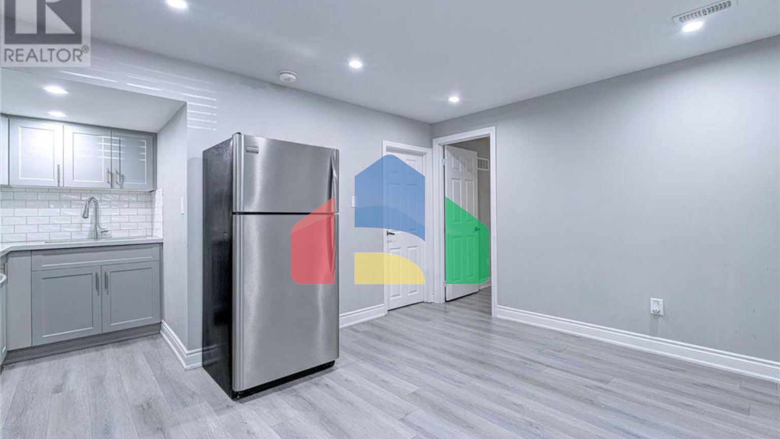 Residential - Single Family Home - Brampton, Canada - Canada