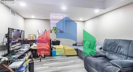 Residential - Single Family Home - Brampton, Canada - Canada