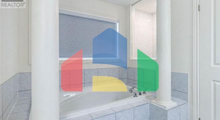 Residential - Single Family Home - Brampton, Canada - Canada