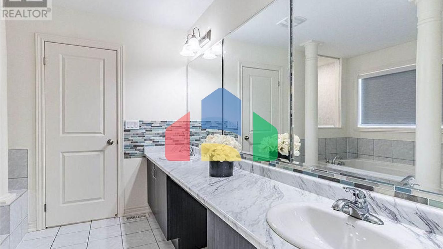 Residential - Single Family Home - Brampton, Canada - Canada