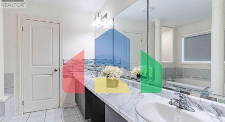 Residential - Single Family Home - Brampton, Canada - Canada