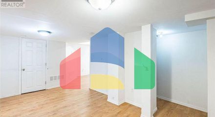 Residential - Single Family Home - Brampton, Canada - Canada