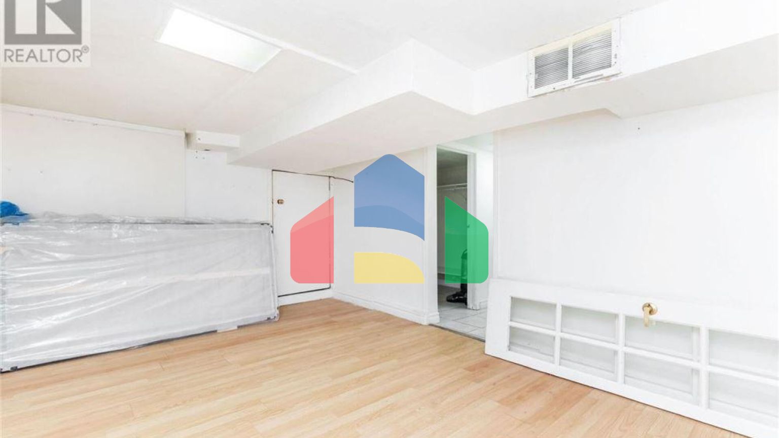 Residential - Single Family Home - Brampton, Canada - Canada