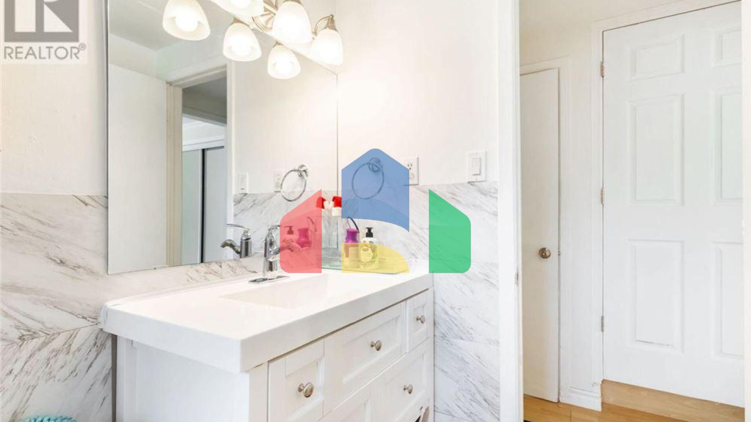 Residential - Single Family Home - Brampton, Canada - Canada