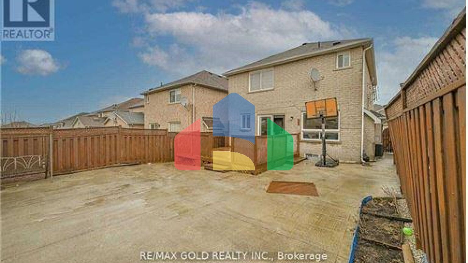 Residential - Single Family Home - Brampton, Canada - Canada