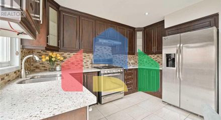 Residential - Single Family Home - Brampton, Canada - Canada