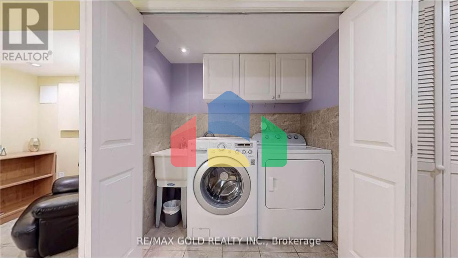 Residential - Single Family Home - Brampton, Canada - Canada