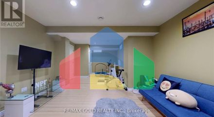 Residential - Single Family Home - Brampton, Canada - Canada