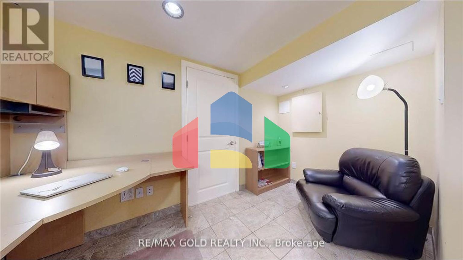 Residential - Single Family Home - Brampton, Canada - Canada