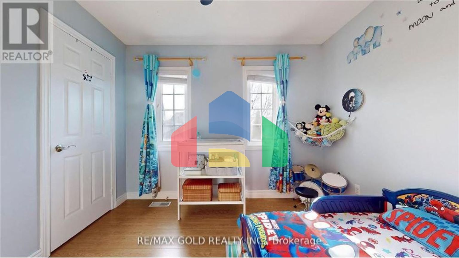 Residential - Single Family Home - Brampton, Canada - Canada