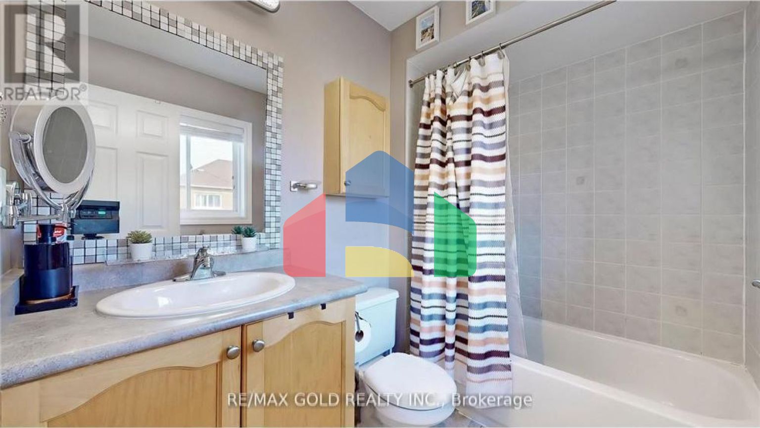 Residential - Single Family Home - Brampton, Canada - Canada