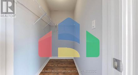 Residential - Single Family Home - Brampton, Canada - Canada