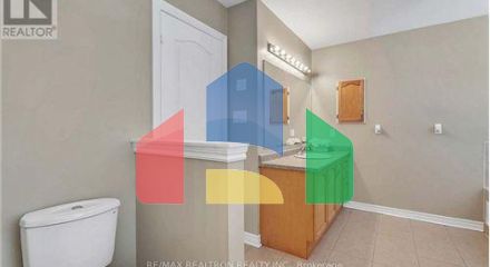 Residential - Single Family Home - Brampton, Canada - Canada