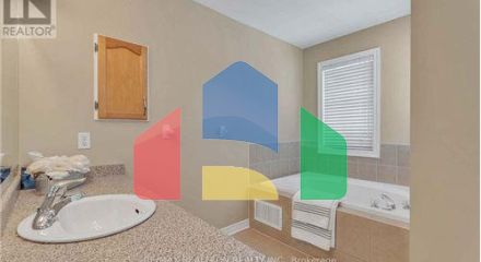 Residential - Single Family Home - Brampton, Canada - Canada