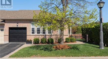 Residential - Single Family Home - Burlington, Canada - Canada