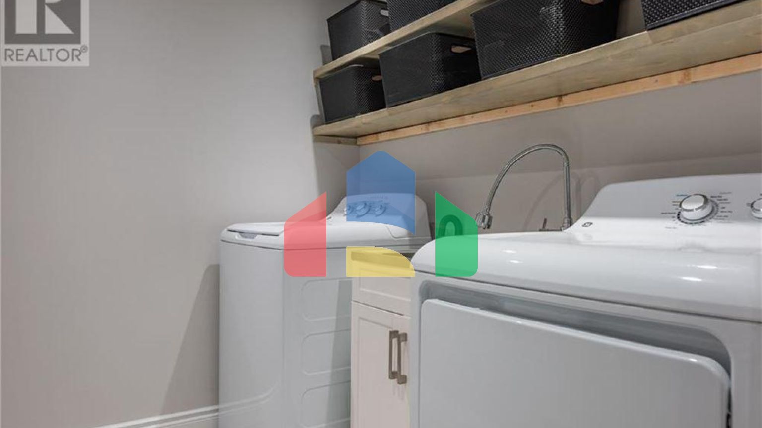 Residential - Single Family Home - Burlington, Canada - Canada