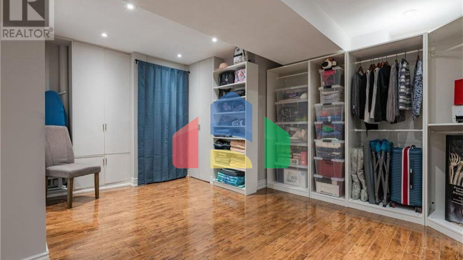 Residential - Single Family Home - Burlington, Canada - Canada