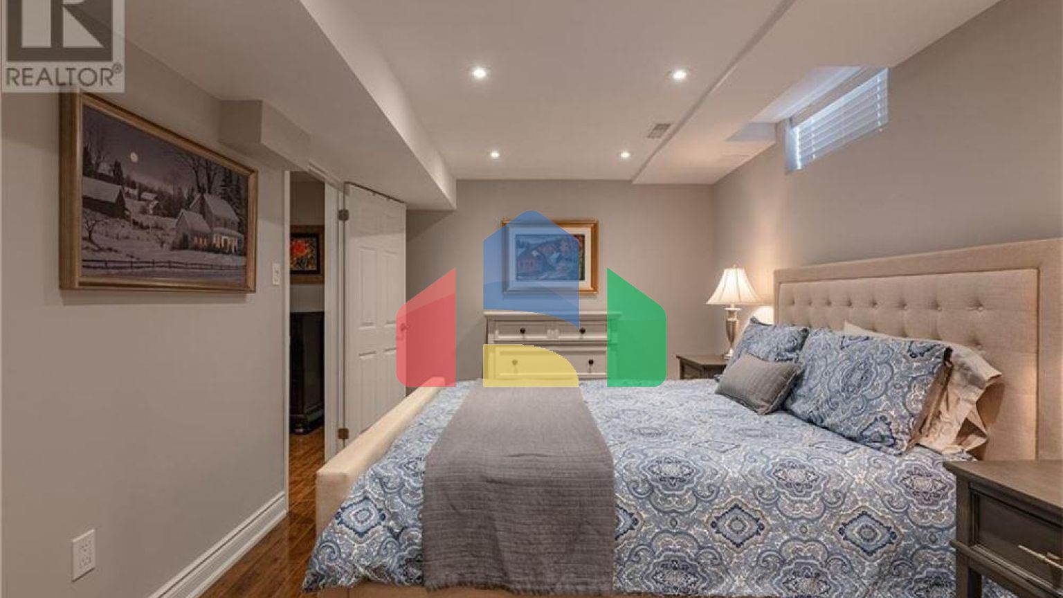 Residential - Single Family Home - Burlington, Canada - Canada