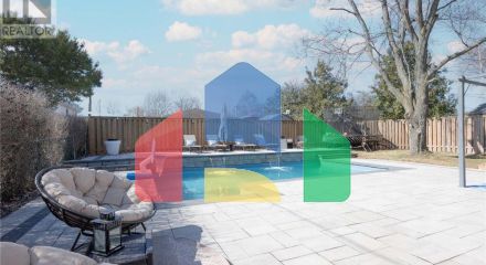 Residential - Single Family Home - Burlington, Canada - Canada