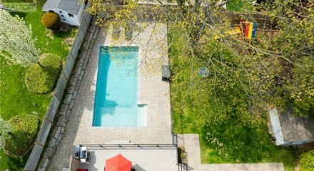 Residential - Single Family Home - Burlington, Canada - Canada