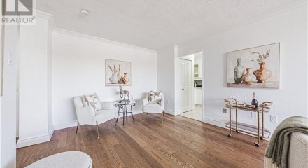 Residential - Condo/Apartment - Burlington, Canada - Canada