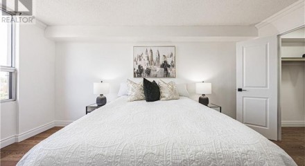 Residential - Condo/Apartment - Burlington, Canada - Canada