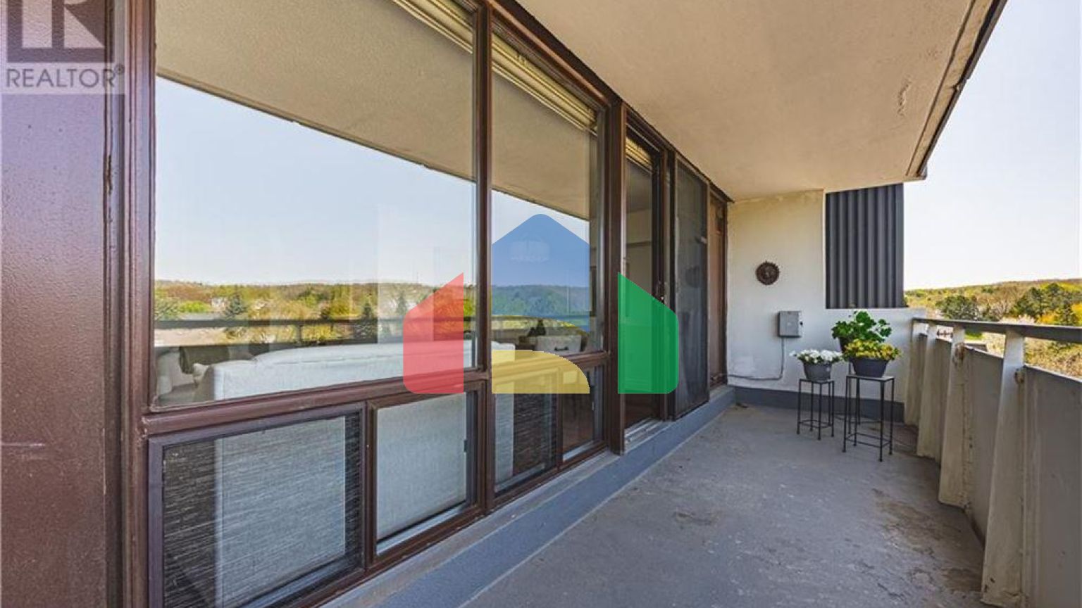 Residential - Condo/Apartment - Burlington, Canada - Canada