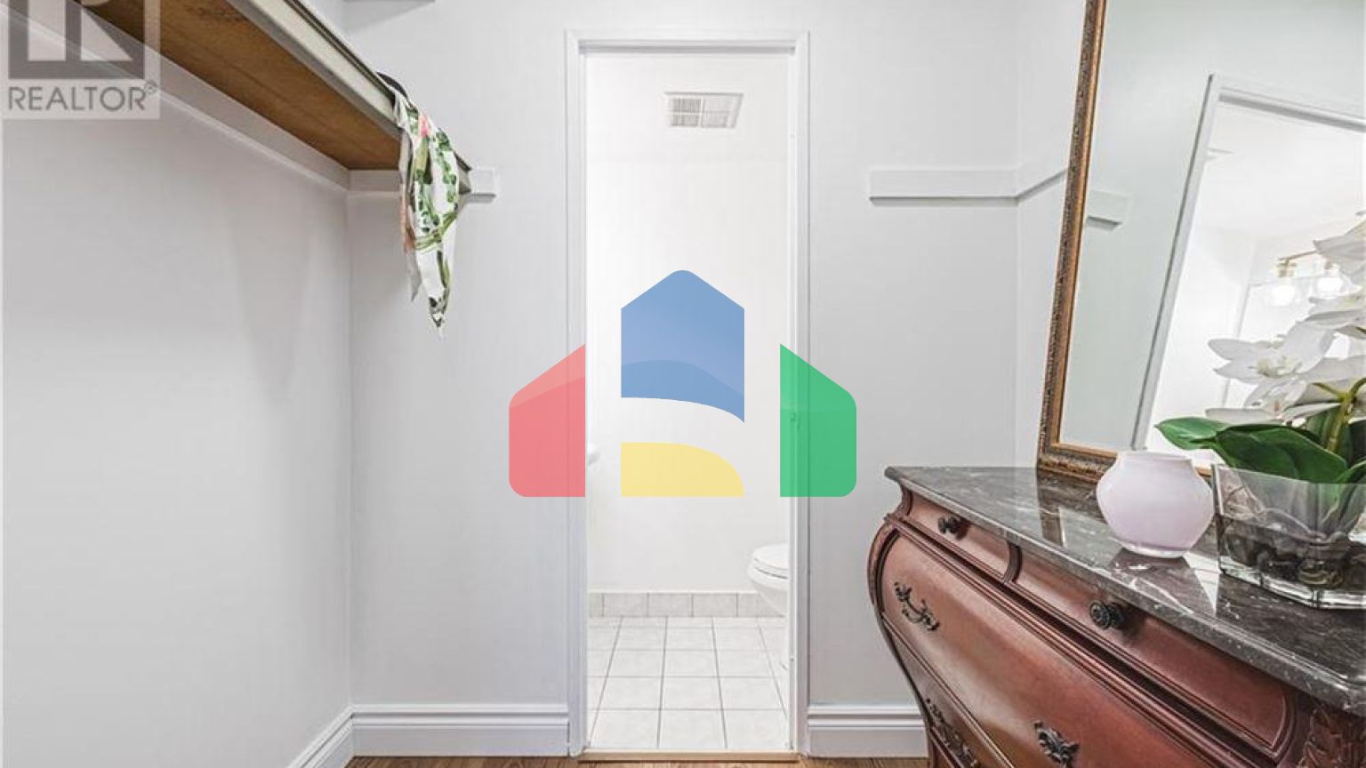 Residential - Condo/Apartment - Burlington, Canada - Canada