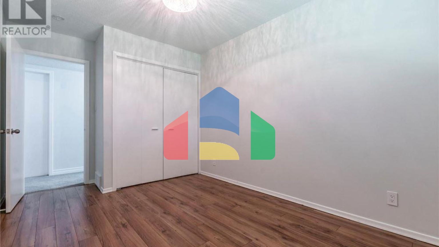 Residential - Single Family Home - Burlington, Canada - Canada