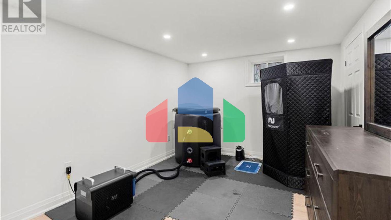 Residential - Single Family Home - Burlington, Canada - Canada