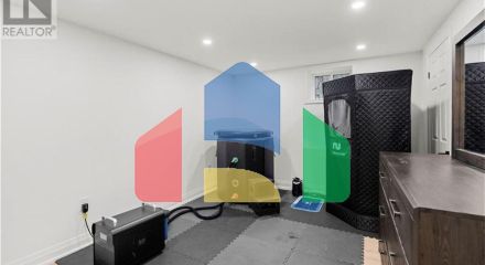 Residential - Single Family Home - Burlington, Canada - Canada