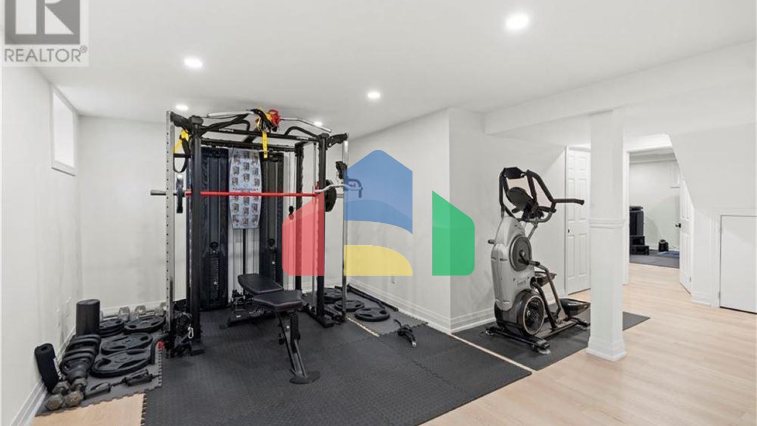 Residential - Single Family Home - Burlington, Canada - Canada