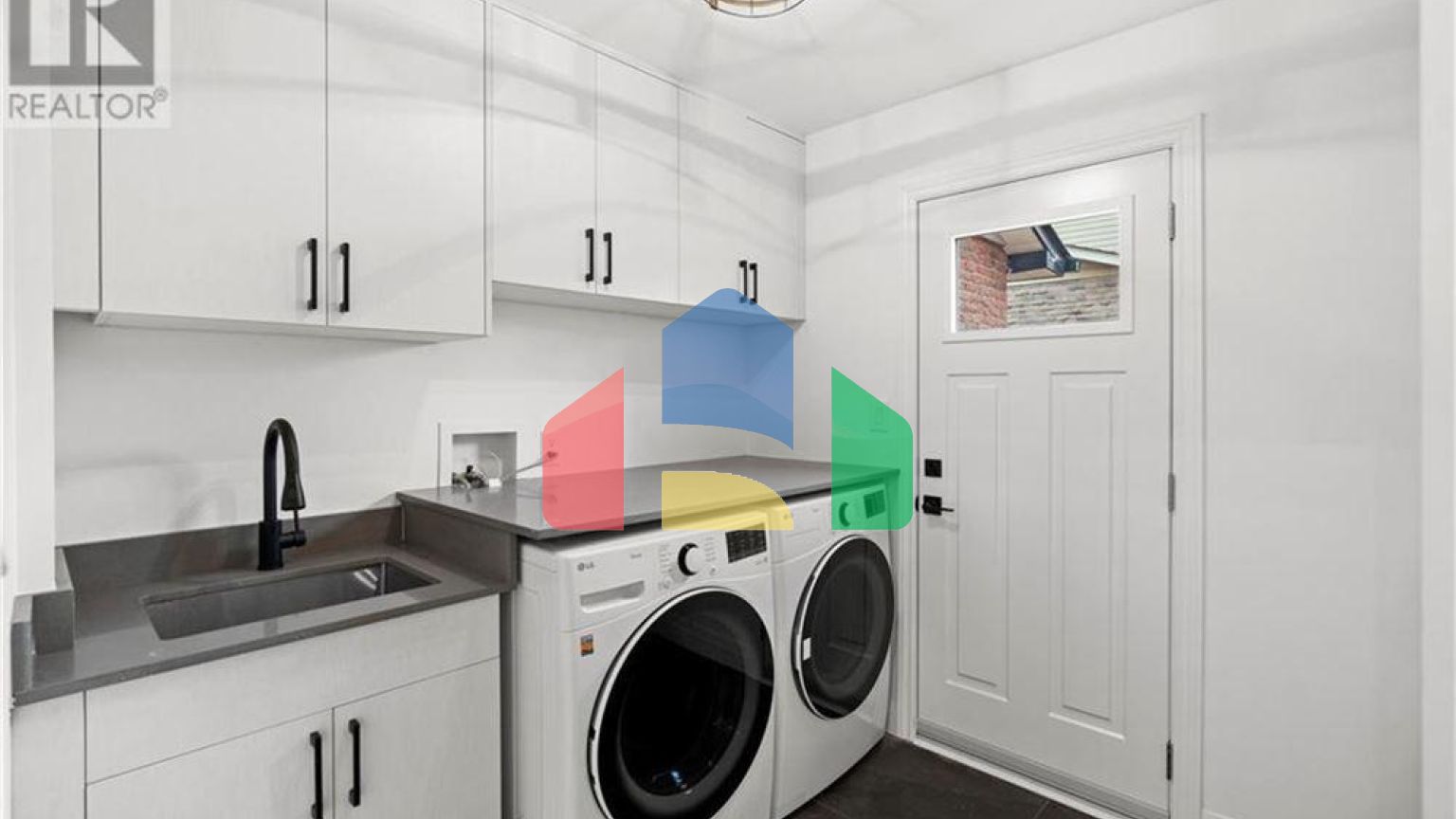 Residential - Single Family Home - Burlington, Canada - Canada