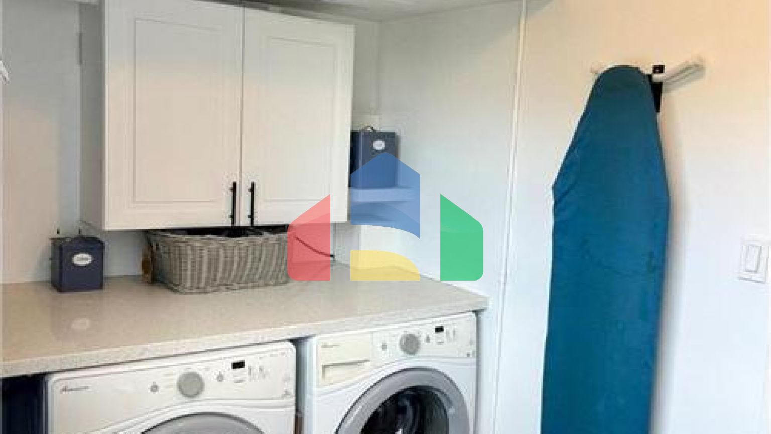 Residential - Condo/Apartment - Burlington, Canada - Canada