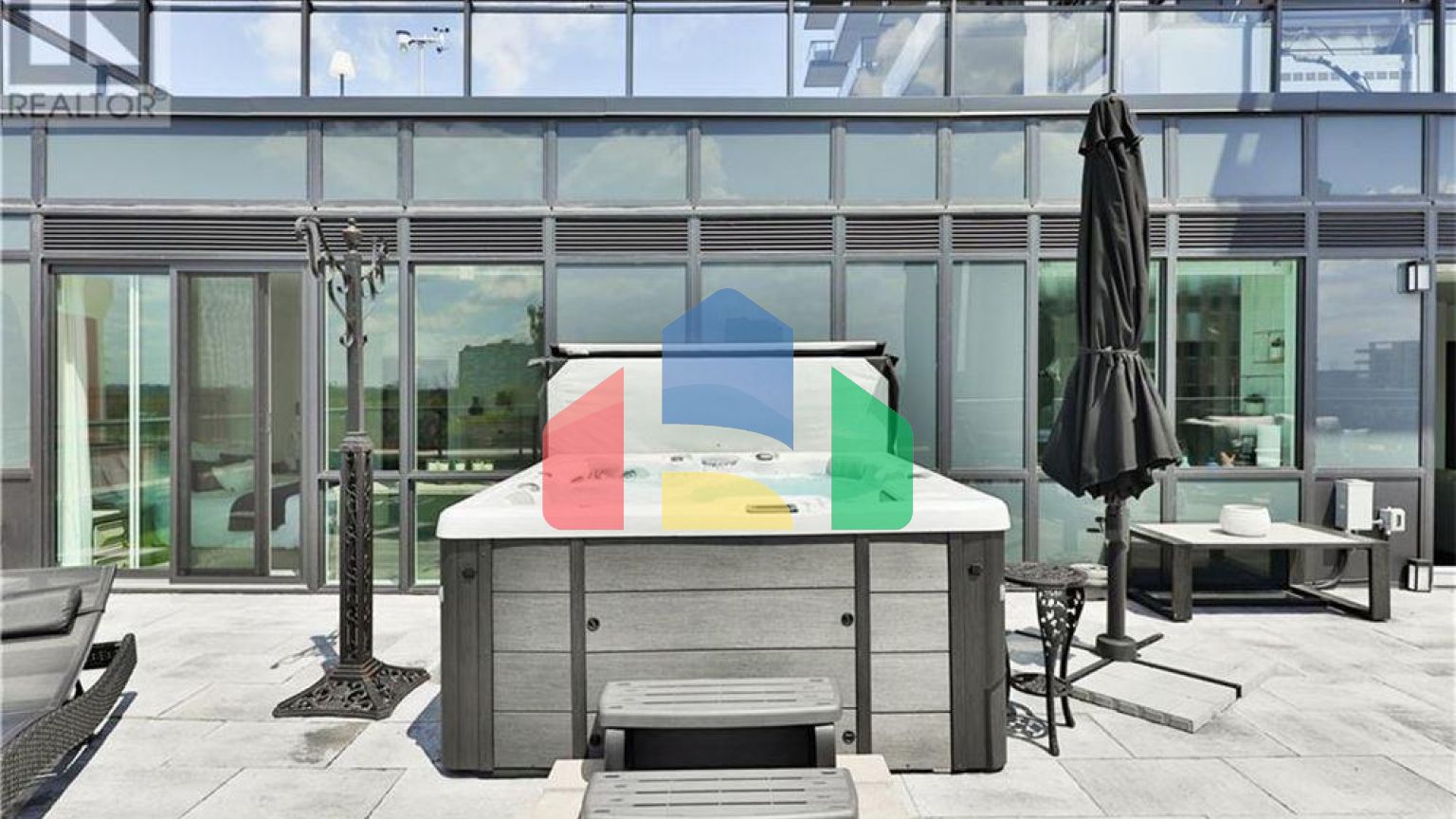 Residential - Condo/Apartment - Burlington, Canada - Canada