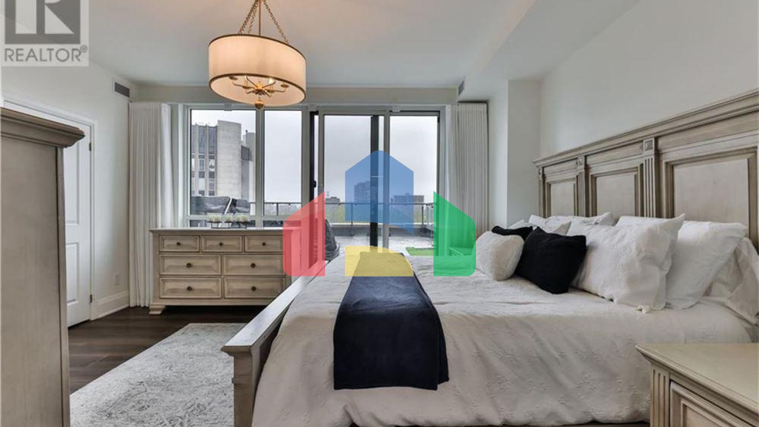 Residential - Condo/Apartment - Burlington, Canada - Canada