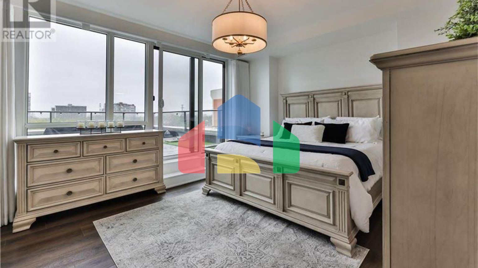 Residential - Condo/Apartment - Burlington, Canada - Canada