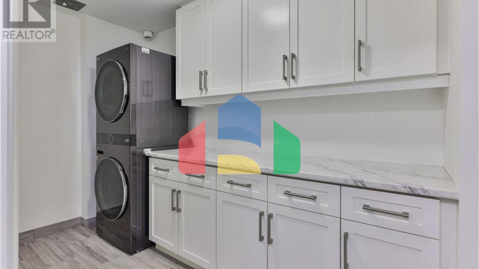 Residential - Condo/Apartment - Burlington, Canada - Canada