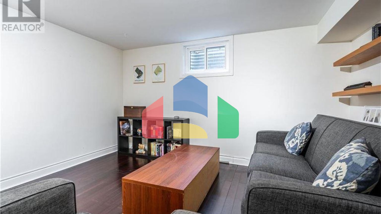 Residential - Single Family Home - Burlington, Canada - Canada