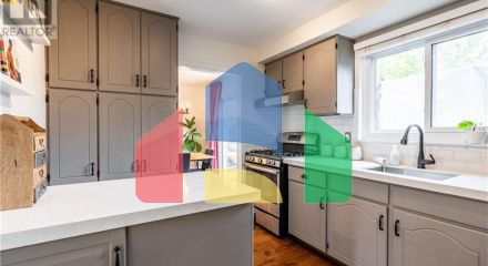 Residential - Single Family Home - Burlington, Canada - Canada