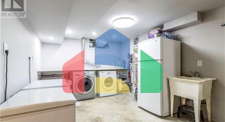 Residential - Single Family Home - Burlington, Canada - Canada