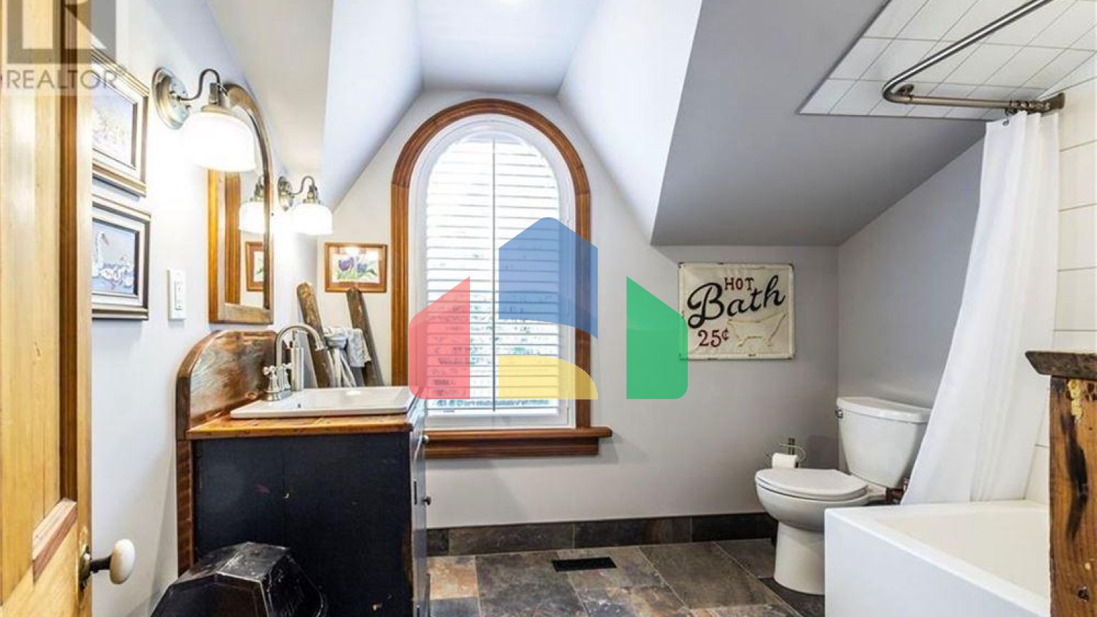 Residential - Single Family Home - Burlington, Canada - Canada