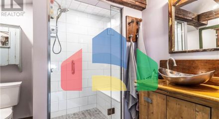 Residential - Single Family Home - Burlington, Canada - Canada