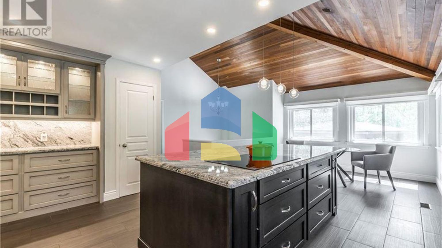 Residential - Single Family Home - Burlington, Canada - Canada