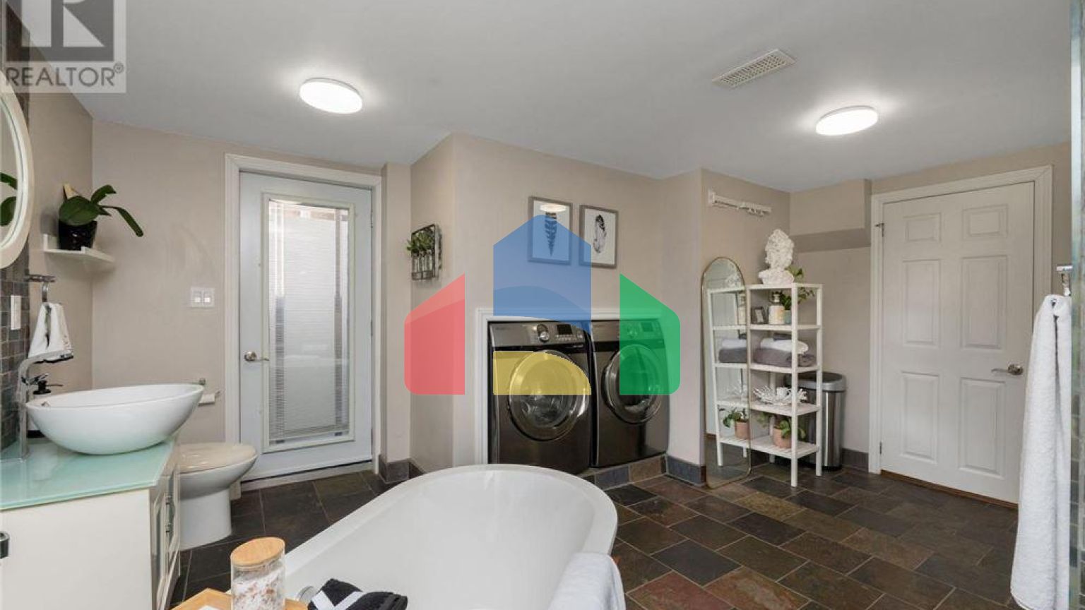 Residential - Single Family Home - Burlington, Canada - Canada