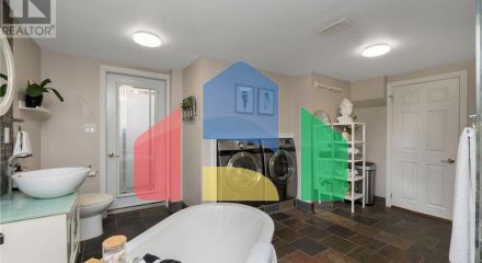 Residential - Single Family Home - Burlington, Canada - Canada