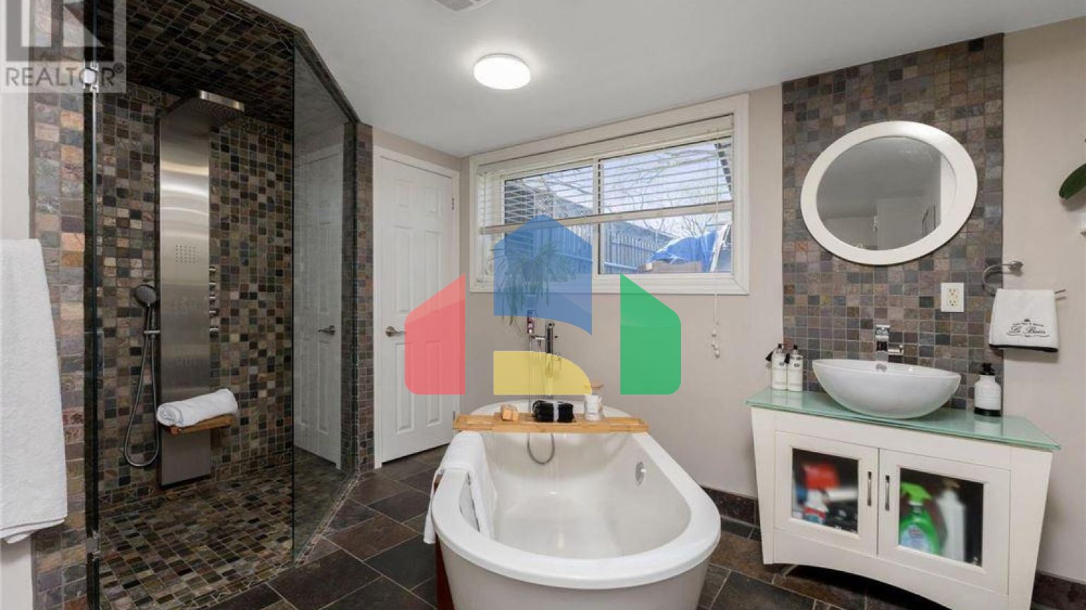 Residential - Single Family Home - Burlington, Canada - Canada