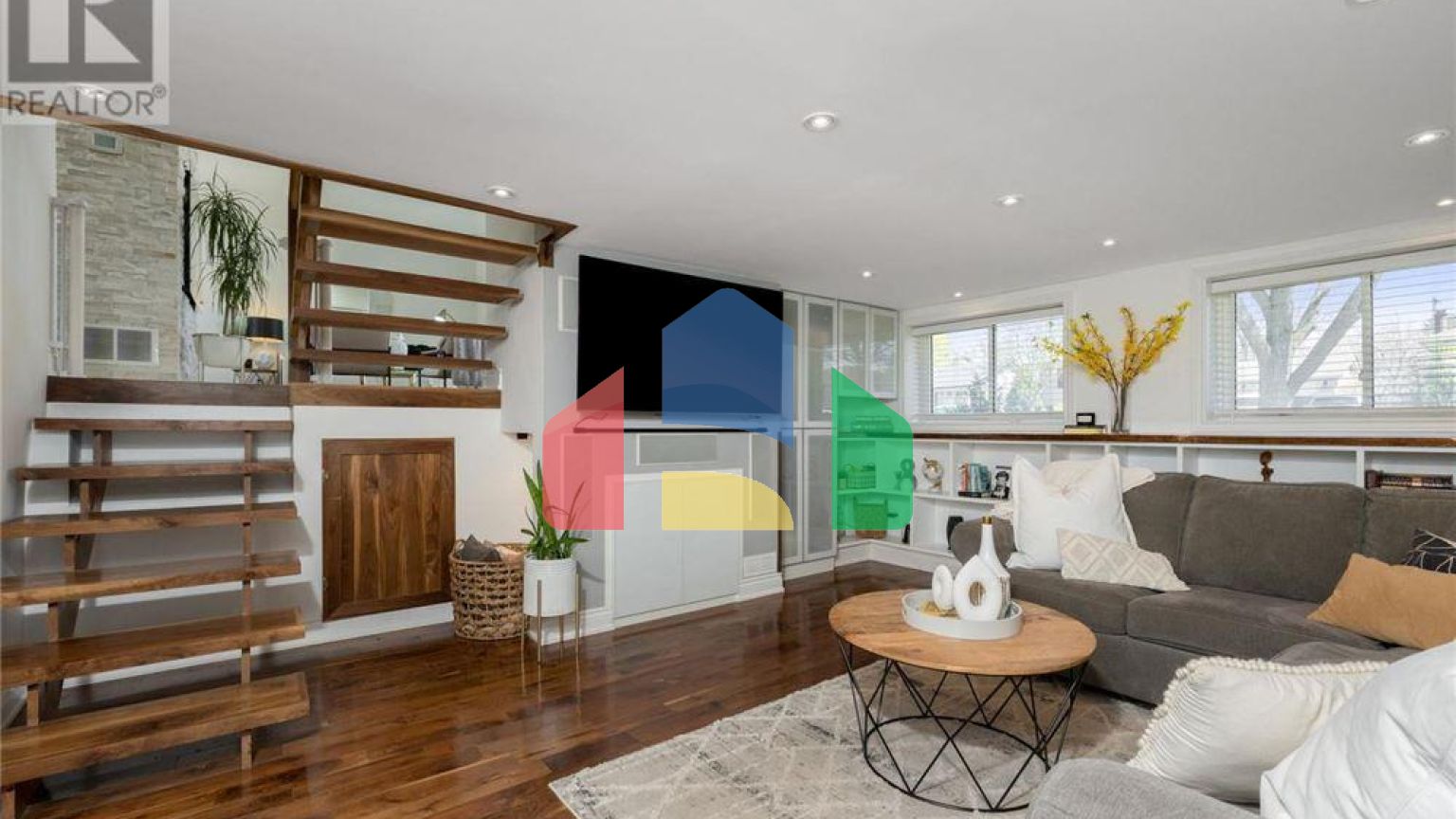 Residential - Single Family Home - Burlington, Canada - Canada