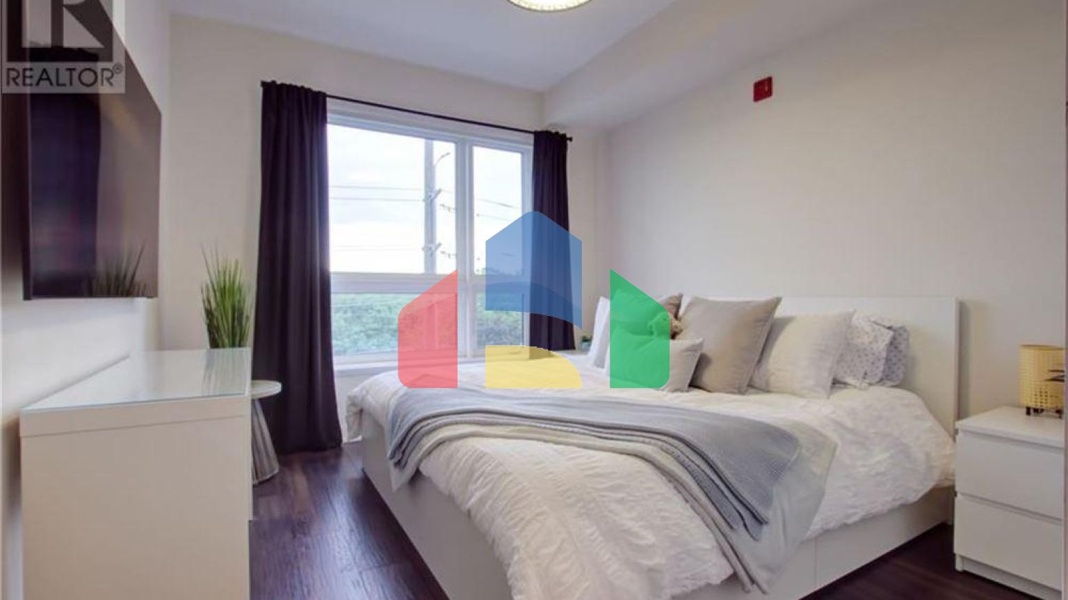 Residential - Condo/Apartment - Burlington, Canada - Canada