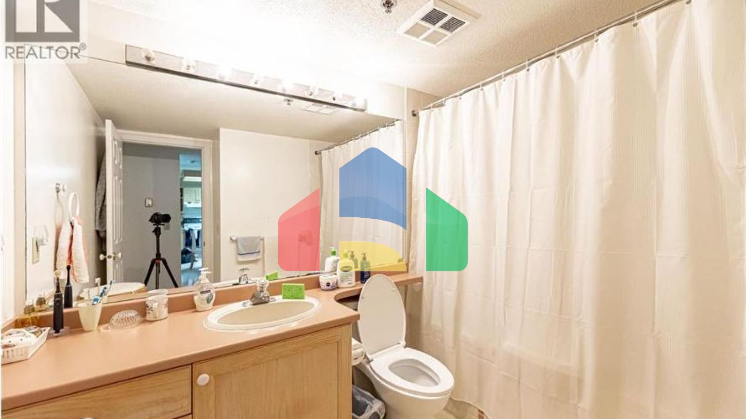 Residential - Single Family Home - Burnaby, Canada - Canada